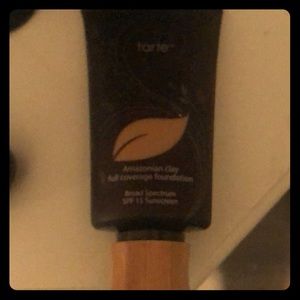 Tarte Amazonian clay foundation med-tan sand